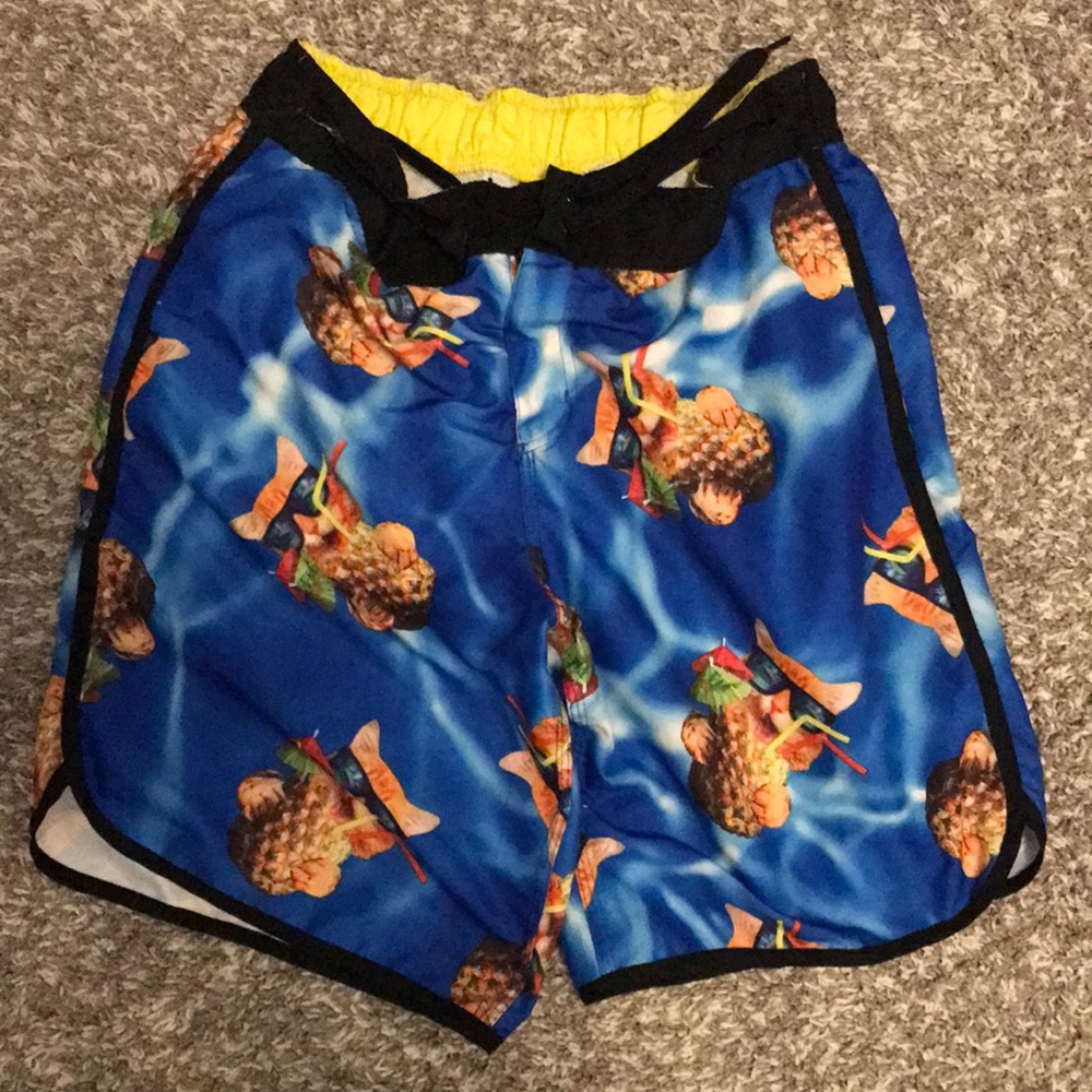 Mens medium swim trunks